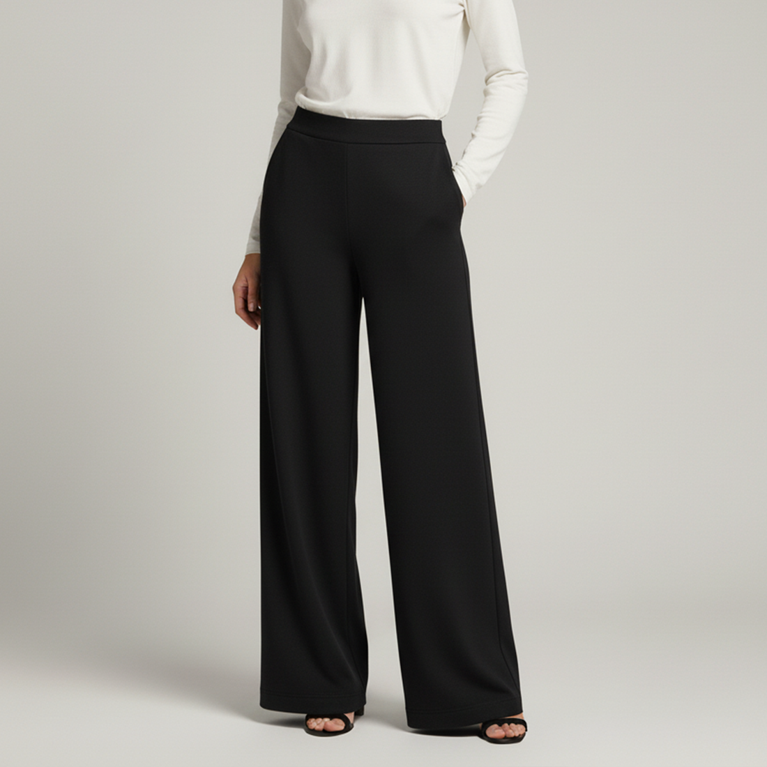 Hi-Rise Flared Pants - Eve Black